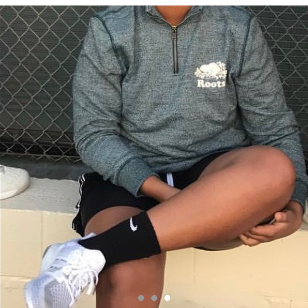 roots canada half zip sweater